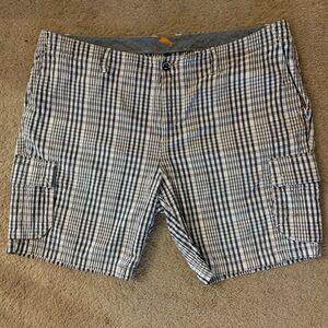 Men’s Tommy Bahama blue and white striped shorts size 42